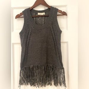 Twig charcoal grey sweater vest. Size S.